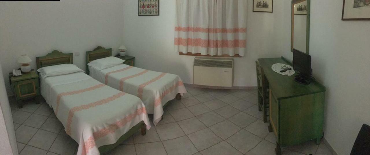 Sant Efisio Hotel ล็อตโซไร ภายนอก รูปภาพ