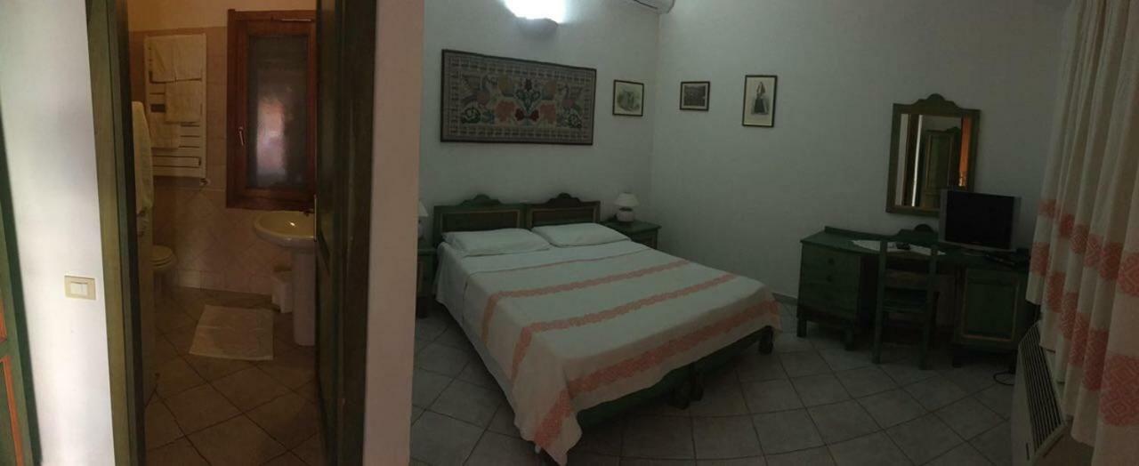 Sant Efisio Hotel ล็อตโซไร ภายนอก รูปภาพ